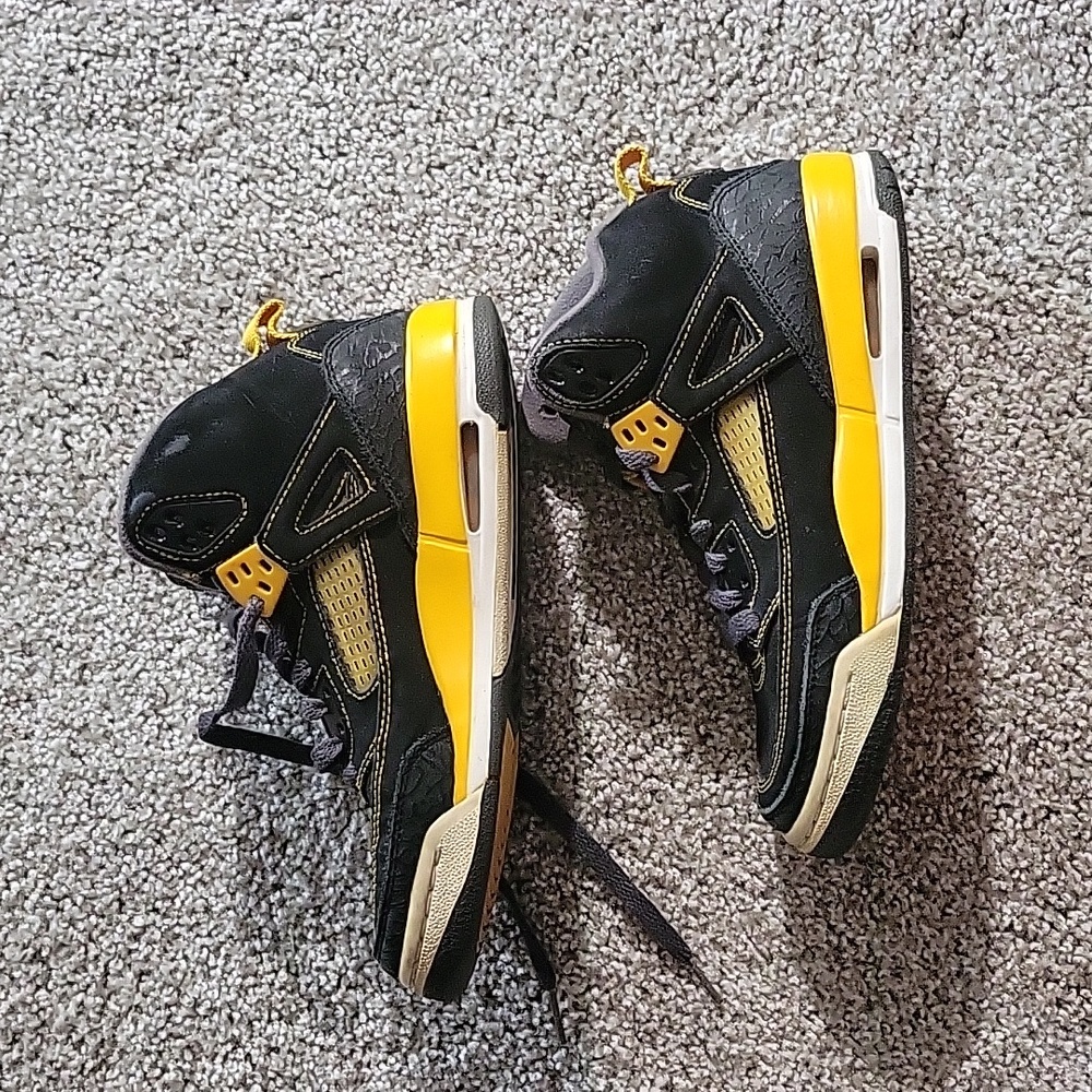 Jordan Spizike University Gold